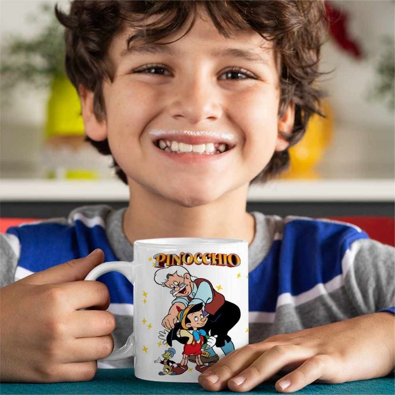 Casa si Gradina - Bucatarie si vesela - Cani si pahare - Cani si cesti - Cana Pinocchio Geppetto Jiminy, alba, 330ml - Infinity.ro