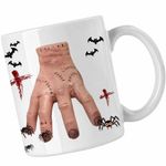 Casa si Gradina - Bucatarie si vesela - Cani si pahare - Cani si cesti - Cana Familia Addams Hand Mana Halloween Horror Scoala CoolTrend, alba, 330ml - Infinity.ro