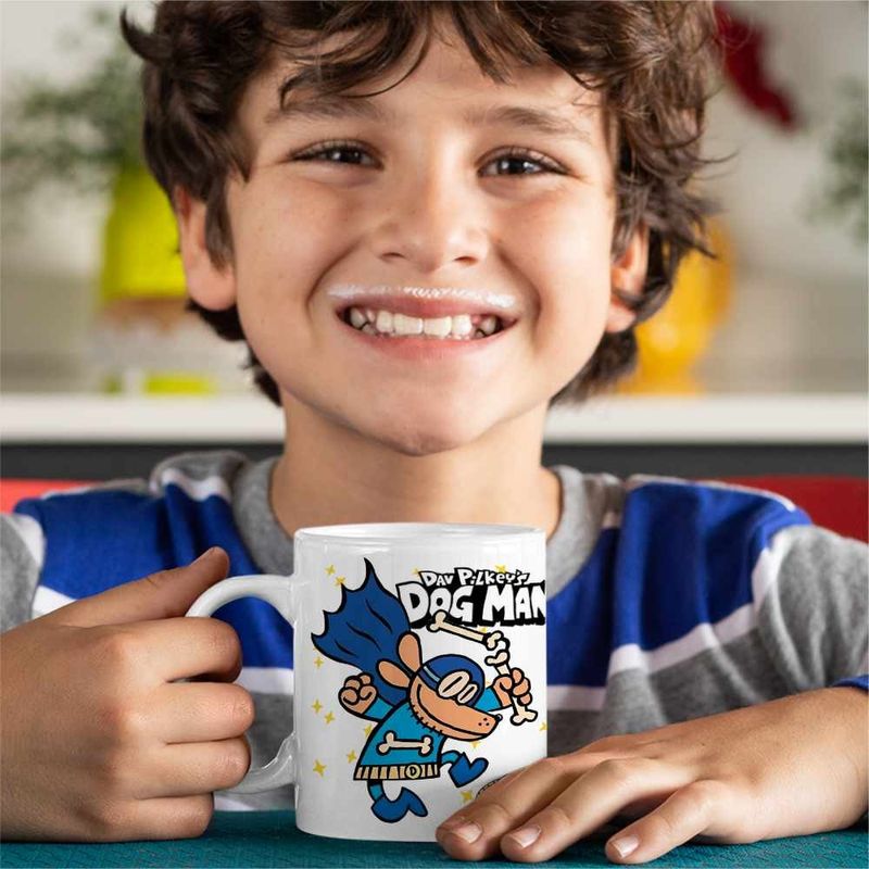 Casa si Gradina - Bucatarie si vesela - Cani si pahare - Cani si cesti - Cana Captain Underpants Dog Man Cat Kid Capitanul Chilot Ninja CoolTrend, alba, 330ml - Infinity.ro
