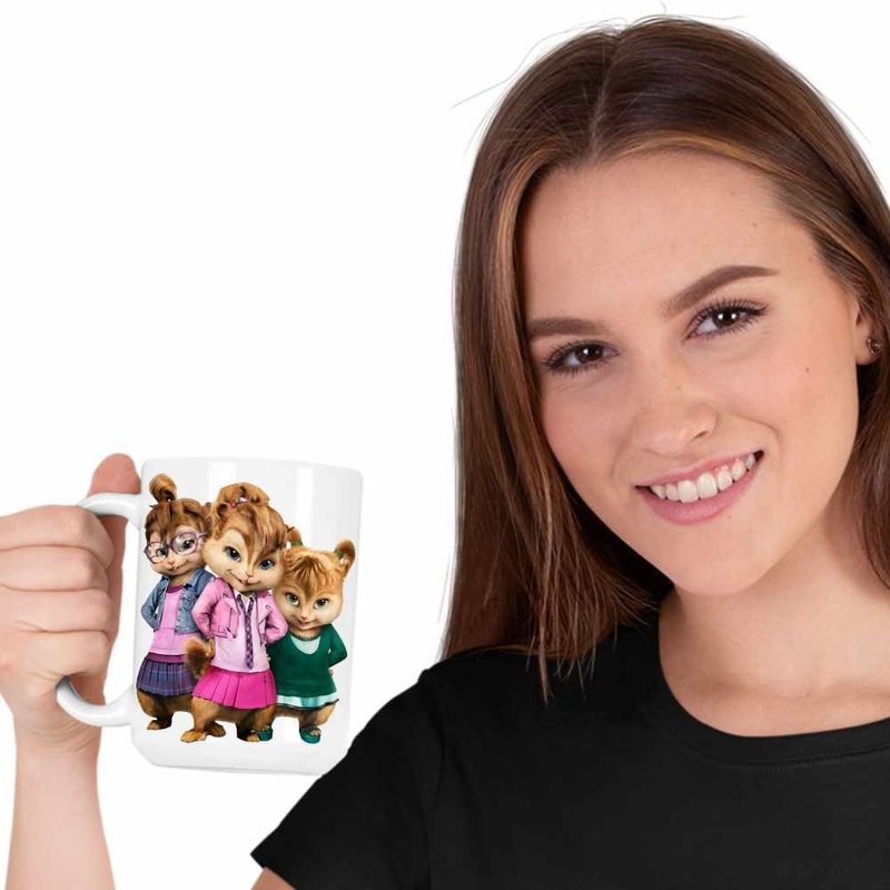 Casa si Gradina - Bucatarie si vesela - Cani si pahare - Cani si cesti - Cana Alvin Fetele Veveritele Brittany Jeanette Eleanor, CoolTrend, alba, 330ml - Infinity.ro