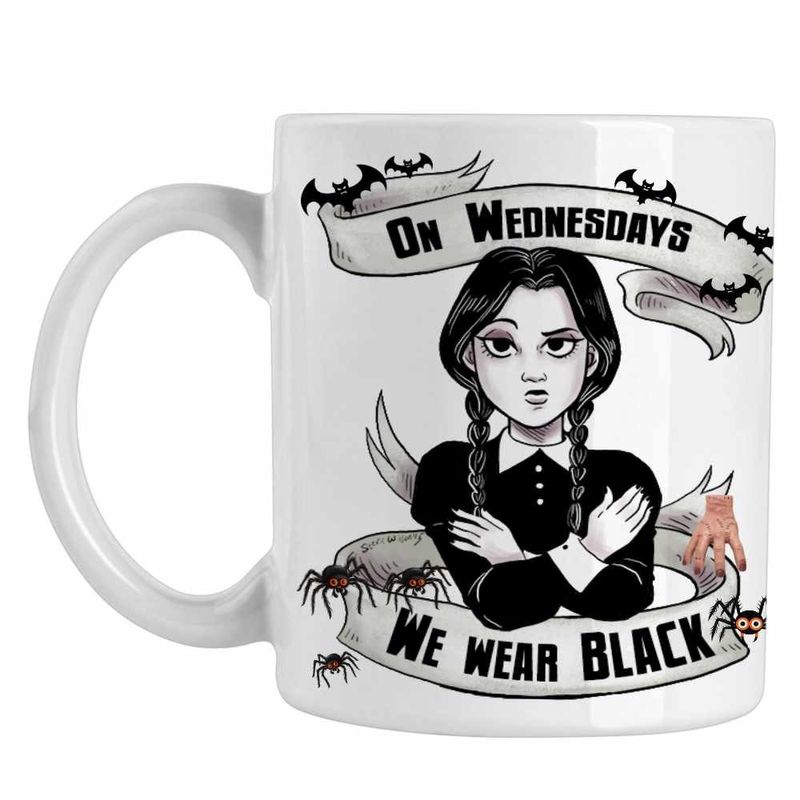 Casa si Gradina - Bucatarie si vesela - Cani si pahare - Cani si cesti - Cana Familia Addams Wednesday Miercuri Wear Black Horror Halloween CoolTrend, alba, 330ml - Infinity.ro