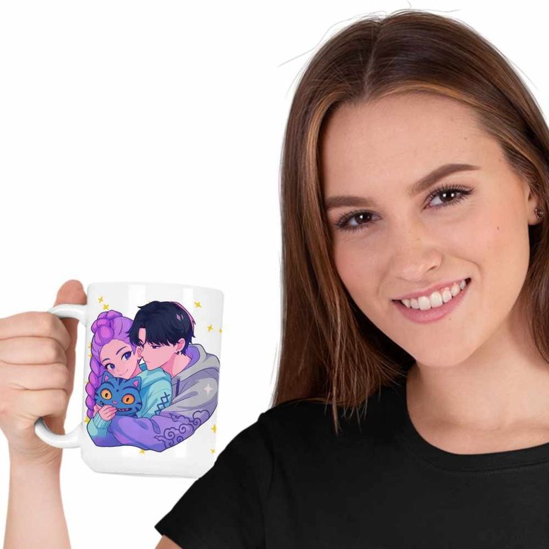 Casa si Gradina - Bucatarie si vesela - Cani si pahare - Cani si cesti - Cana Huntrix Saja Love Kpop Demon Hunters CoolTrend, alba, 330ml - Infinity.ro