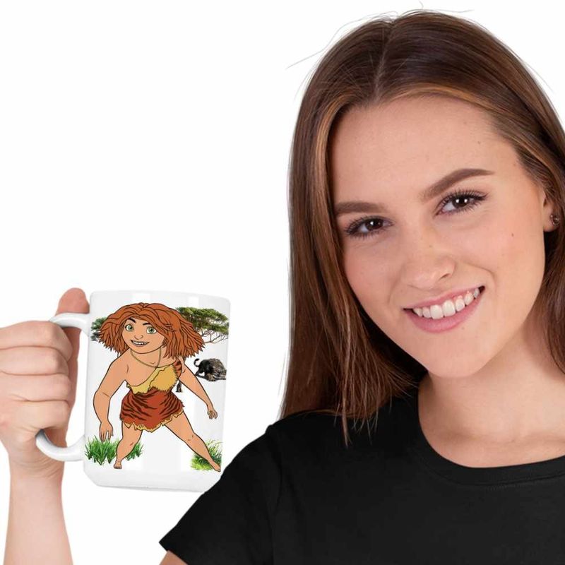Casa si Gradina - Bucatarie si vesela - Cani si pahare - Cani si cesti - Cana The Croods Eep Desene Epoca de Piatra CoolTrend, alba, 330ml - Infinity.ro