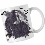 Casa si Gradina - Bucatarie si vesela - Cani si pahare - Cani si cesti - Cana Familia Addams Morticia Foarfec Unghii Horror Halloween Regina CoolTrend, alba, 330ml - Infinity.ro