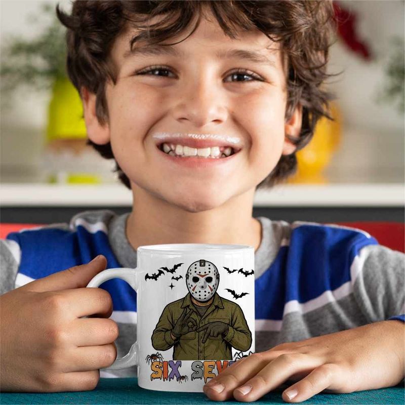 Casa si Gradina - Bucatarie si vesela - Cani si pahare - Cani si cesti - Cana Six Seven Jason Voorhees 67 Halloween CoolTrend, alba, 330ml - Infinity.ro