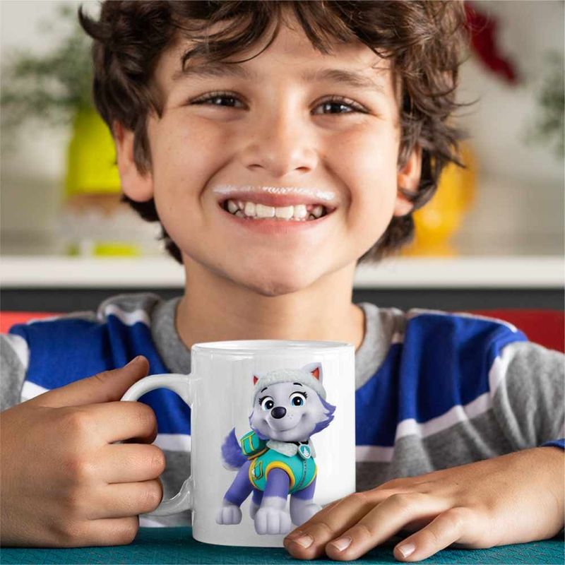 Casa si Gradina - Bucatarie si vesela - Cani si pahare - Cani si cesti - Cana Paw Patrol Everest Patrula Catelusilor Pompier, CoolTrend, alba, 330ml - Infinity.ro