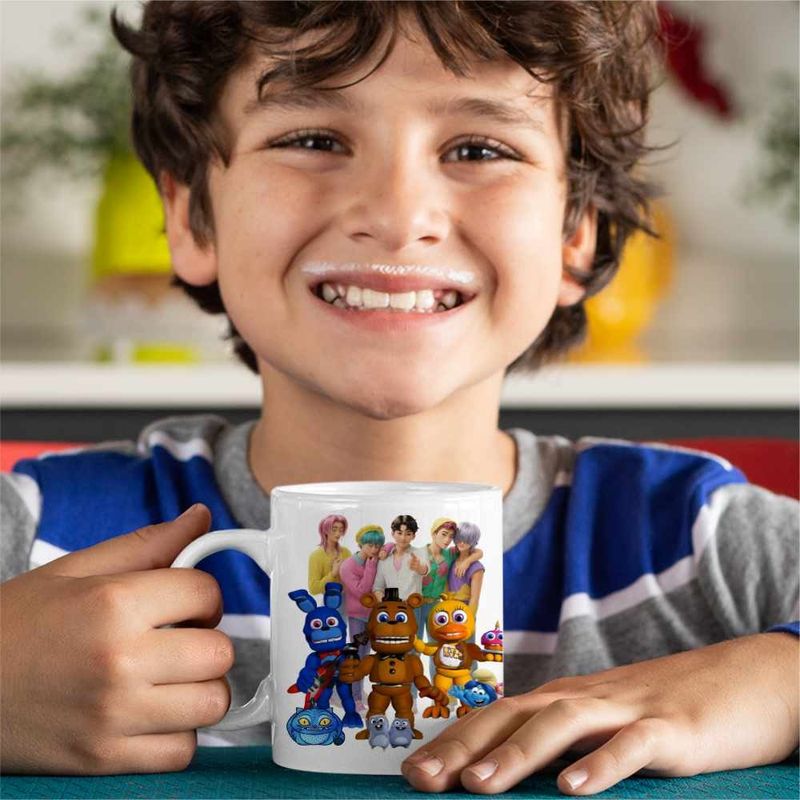 Casa si Gradina - Bucatarie si vesela - Cani si pahare - Cani si cesti - Cana Fnaf Saja Boys Huntrix Five Nights at Freddy Horror Halloween CoolTrend, alba, 330ml - Infinity.ro