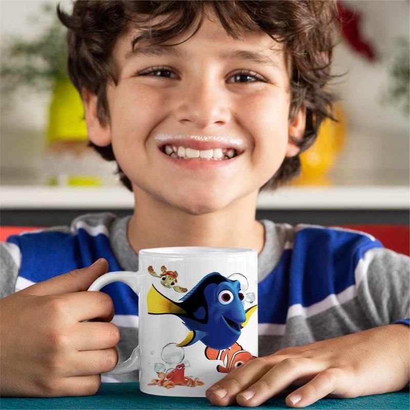 Casa si Gradina - Bucatarie si vesela - Cani si pahare - Cani si cesti - Cana Finding Nemo Dory Dora Viata Marina CoolTrend, alba, 330ml - Infinity.ro