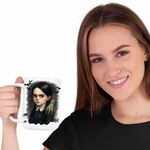 Casa si Gradina - Bucatarie si vesela - Cani si pahare - Cani si cesti - Cana Familia Addams Wednesday Hand Halloween Mana Horror Petrecere CoolTrend, alba, 330ml - Infinity.ro