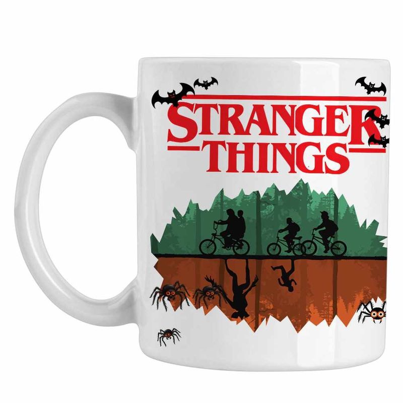 Casa si Gradina - Bucatarie si vesela - Cani si pahare - Cani si cesti - Cana Stranger Things Padure Bicilete Abis Monstri CoolTrend, alba, 330ml - Infinity.ro