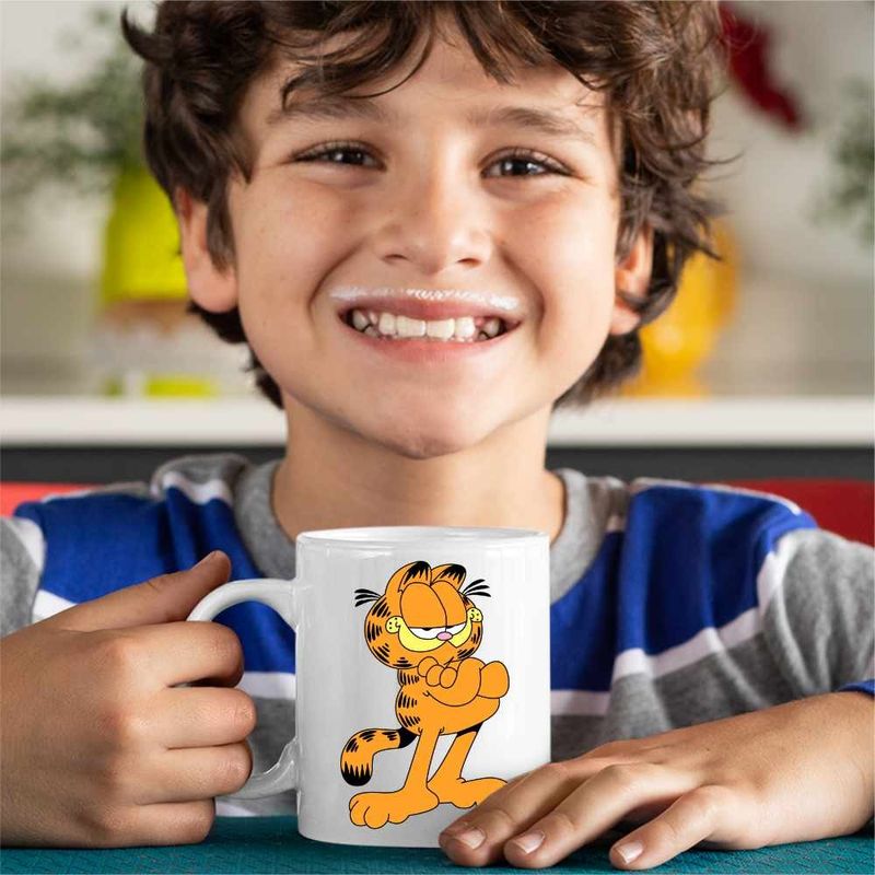 Casa si Gradina - Bucatarie si vesela - Cani si pahare - Cani si cesti - Cana Garfield Motanul Lenes, CoolTrend, alba, 330ml - Infinity.ro