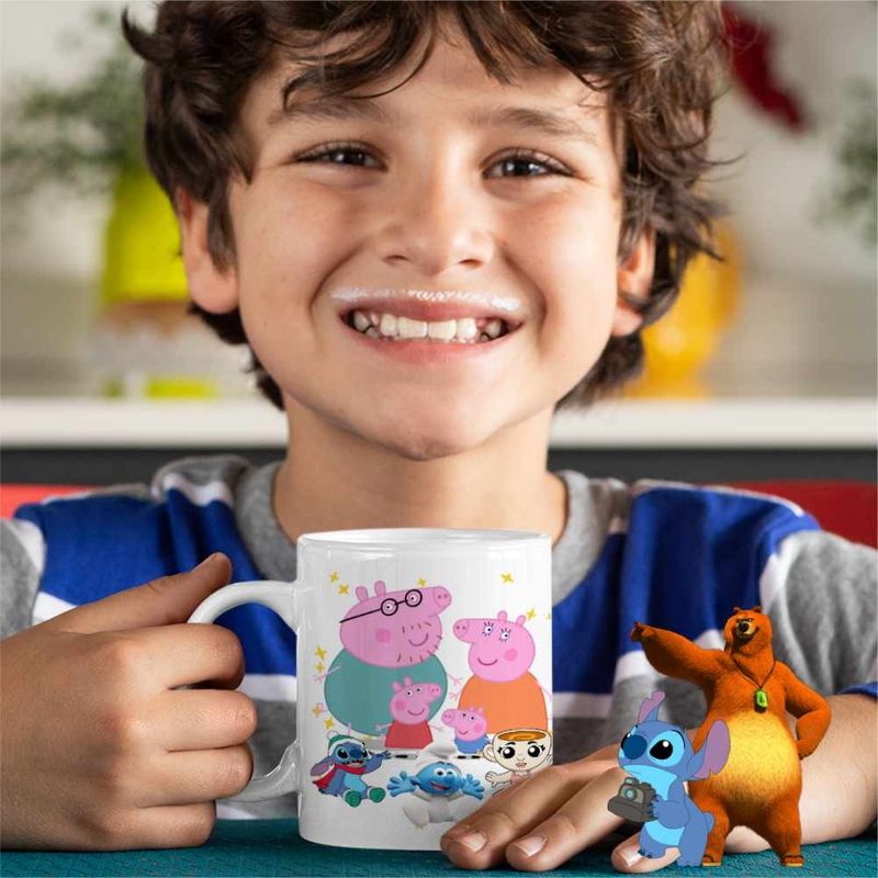 Casa si Gradina - Bucatarie si vesela - Cani si pahare - Cani si cesti - Cana Purcelusa Peppa Pig Familia CoolTrend, alba, 330ml - Infinity.ro