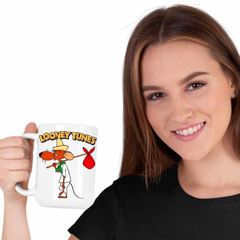 Casa si Gradina - Bucatarie si vesela - Cani si pahare - Cani si cesti - Cana Slowpoke Rodriguez Speedy Gonzales Looney, CoolTrend, alba, 330ml - Infinity.ro