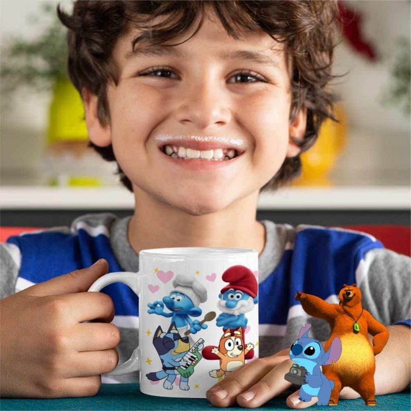 Casa si Gradina - Bucatarie si vesela - Cani si pahare - Cani si cesti - Cana Strumfii Bluey Bingo Papa Strumf Bucatarul CoolTrend, alba, 330ml - Infinity.ro