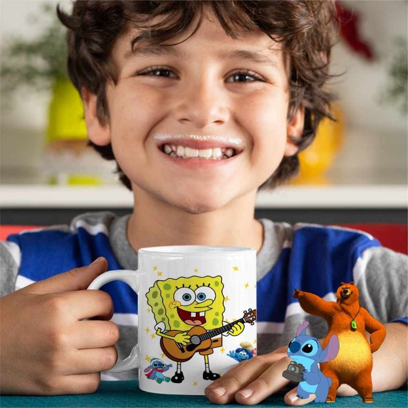Casa si Gradina - Bucatarie si vesela - Cani si pahare - Cani si cesti - Cana SpongeBob Desene Animate Chitara CoolTrend, alba, 330ml - Infinity.ro