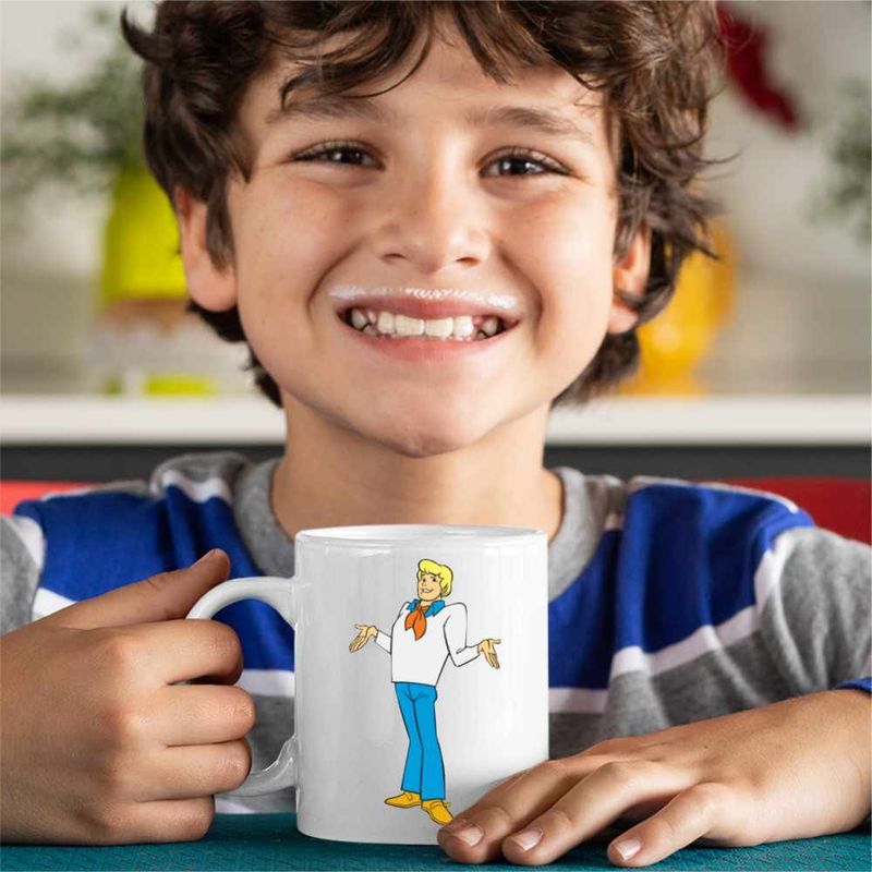 Casa si Gradina - Bucatarie si vesela - Cani si pahare - Cani si cesti - Cana Scooby Doo Fred Jones, CoolTrend, alba, 330ml - Infinity.ro