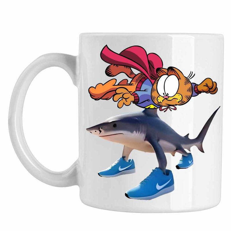 Casa si Gradina - Bucatarie si vesela - Cani si pahare - Cani si cesti - Cana Garfield Rechin Tralalero Tralalala, CoolTrend, alba, 330ml - Infinity.ro