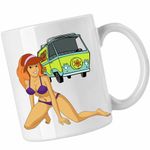 Casa si Gradina - Bucatarie si vesela - Cani si pahare - Cani si cesti - Cana Scooby-Doo Daphne Bikini Costum Baie, CoolTrend, alba, 330ml - Infinity.ro