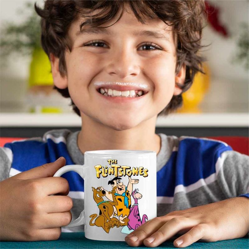 Casa si Gradina - Bucatarie si vesela - Cani si pahare - Cani si cesti - Cana Familia Flintstone Scooby Doo Dino Catel, CoolTrend, alba, 330ml - Infinity.ro