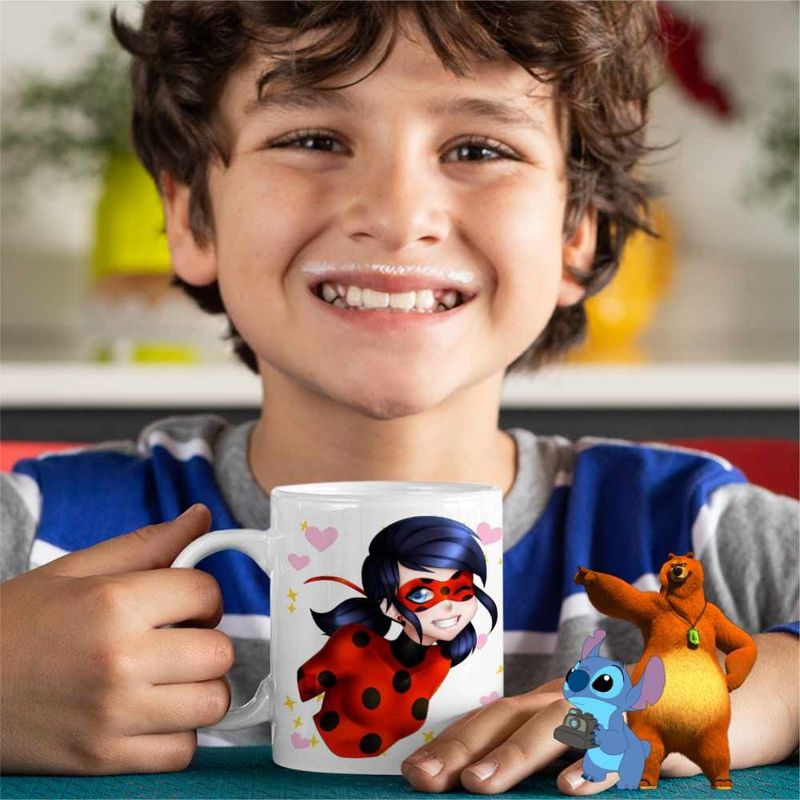 Casa si Gradina - Bucatarie si vesela - Cani si pahare - Cani si cesti - Cana Miraculos Buburuza Marinette Ladybug Miraculous CoolTrend, alba, 330ml - Infinity.ro