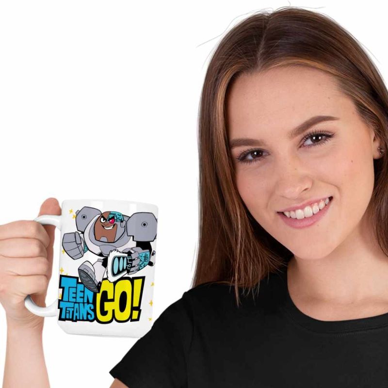 Casa si Gradina - Bucatarie si vesela - Cani si pahare - Cani si cesti - Cana Cyborg Tineri Titani Teen Titans Go CoolTrend, alba, 330ml - Infinity.ro