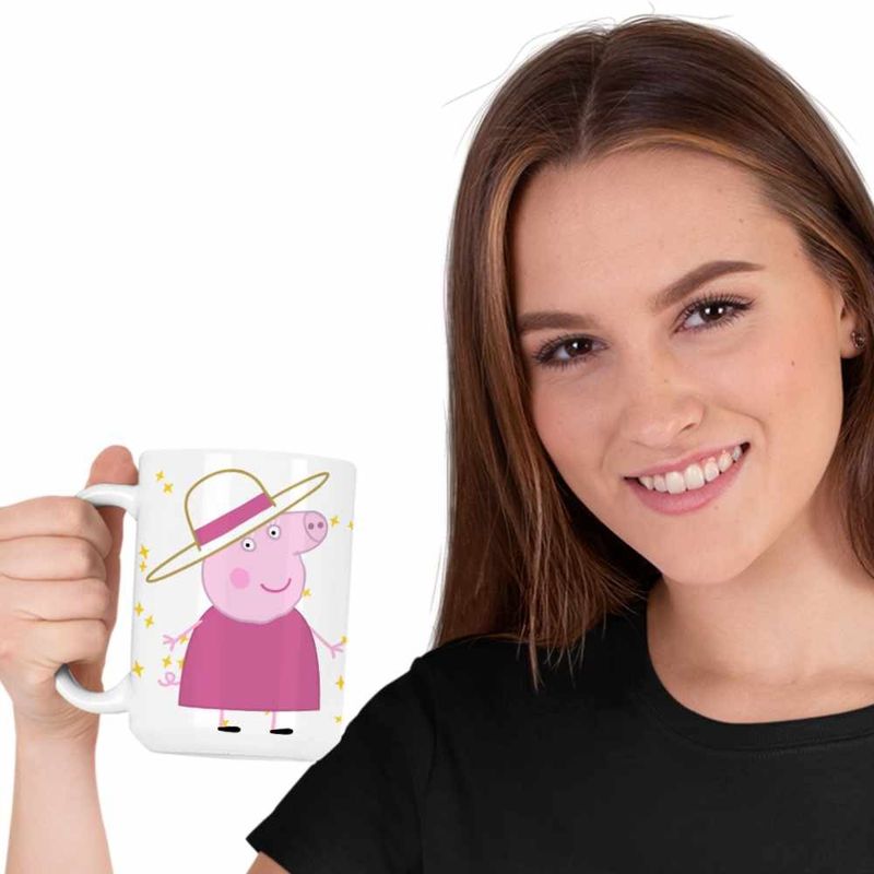 Casa si Gradina - Bucatarie si vesela - Cani si pahare - Cani si cesti - Cana Bunica Purcelusa Peppa Pig CoolTrend, alba, 330ml - Infinity.ro