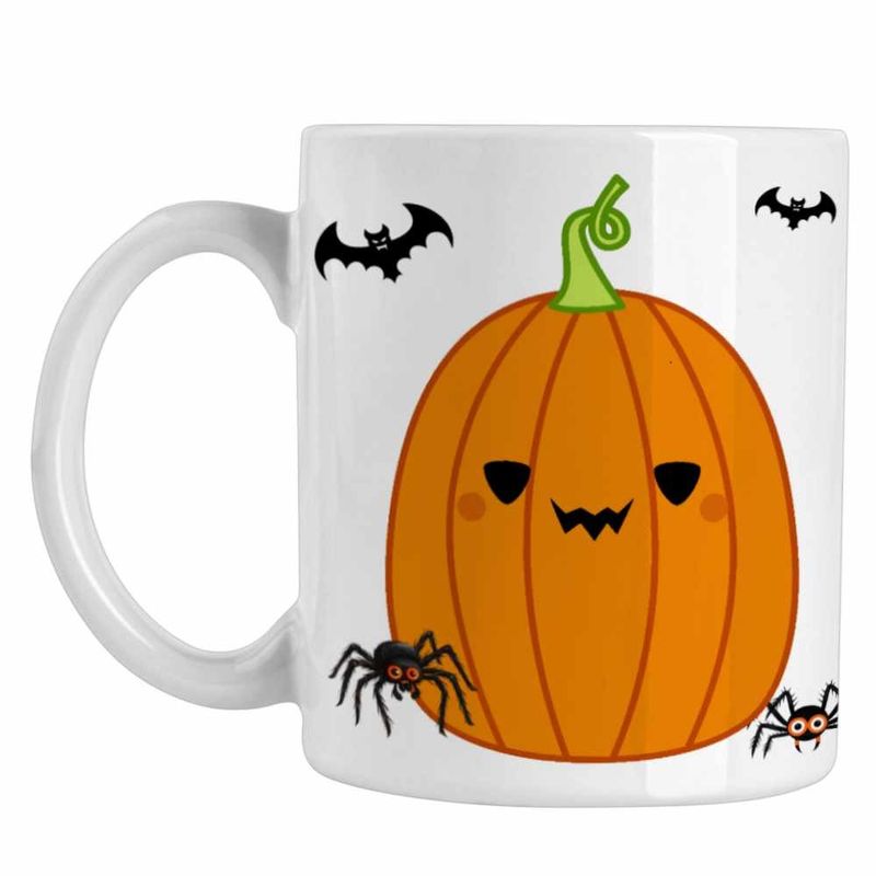 Casa si Gradina - Bucatarie si vesela - Cani si pahare - Cani si cesti - Cana Squishmallows Dovleac Halloween CoolTrend, alba, 330ml - Infinity.ro