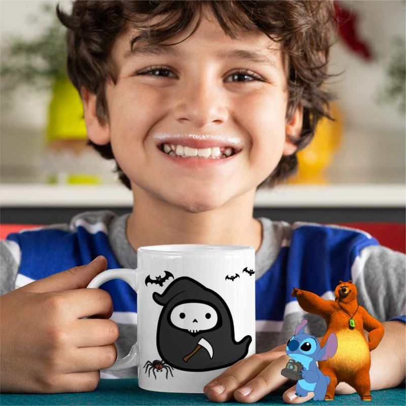 Casa si Gradina - Bucatarie si vesela - Cani si pahare - Cani si cesti - Cana Squishmallows Moartea cu coasa CoolTrend, alba, 330ml - Infinity.ro