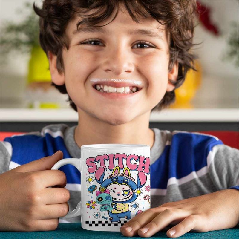Casa si Gradina - Bucatarie si vesela - Cani si pahare - Cani si cesti - Cana Labubu Stitch Stich CoolTrend, alba, 330ml - Infinity.ro