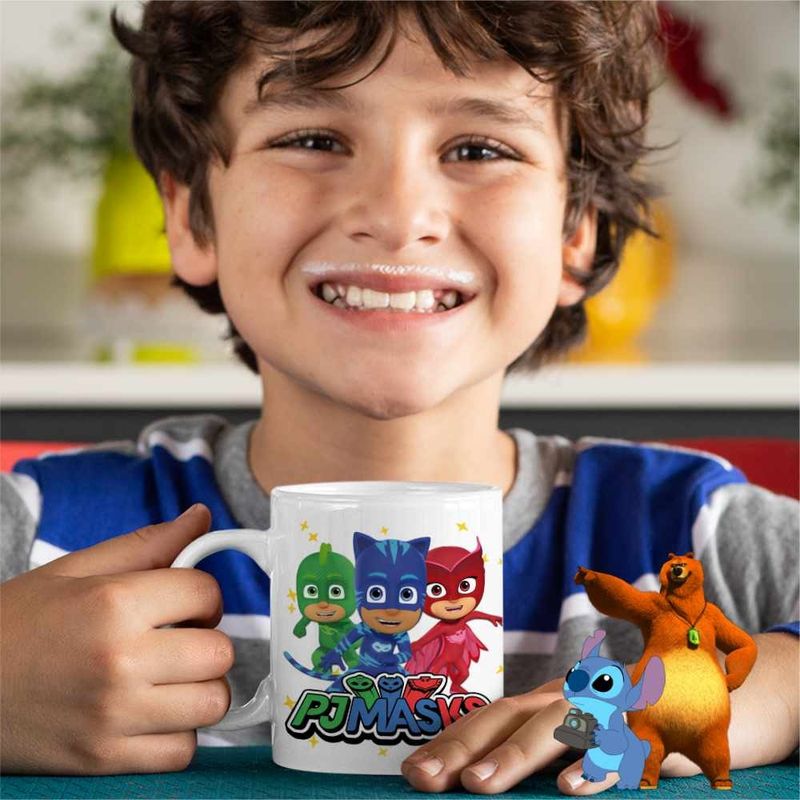 Casa si Gradina - Bucatarie si vesela - Cani si pahare - Cani si cesti - Cana Pj Masks Eroi Pijamale Crew CoolTrend, alba, 330ml - Infinity.ro