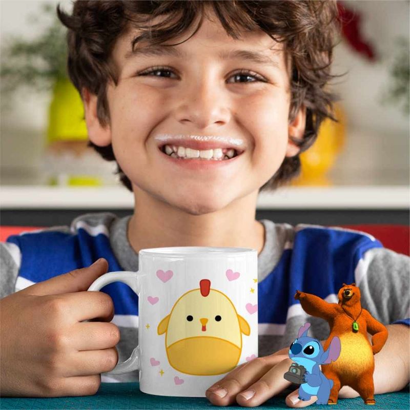 Casa si Gradina - Bucatarie si vesela - Cani si pahare - Cani si cesti - Cana Squishmallows Puisor Ferma CoolTrend, alba, 330ml - Infinity.ro