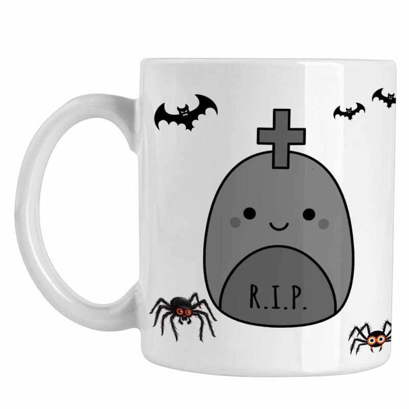 Casa si Gradina - Bucatarie si vesela - Cani si pahare - Cani si cesti - Cana Squishmallows RIP Mormant Horror CoolTrend, alba, 330ml - Infinity.ro