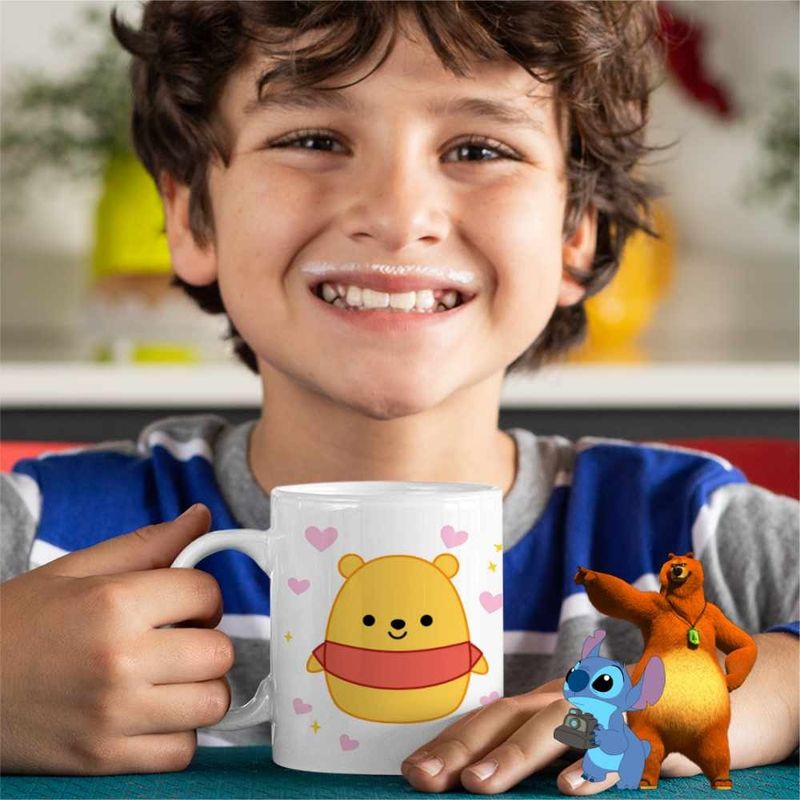 Casa si Gradina - Bucatarie si vesela - Cani si pahare - Cani si cesti - Cana Squishmallows Winnie the Pooh Ursulet CoolTrend, alba, 330ml - Infinity.ro