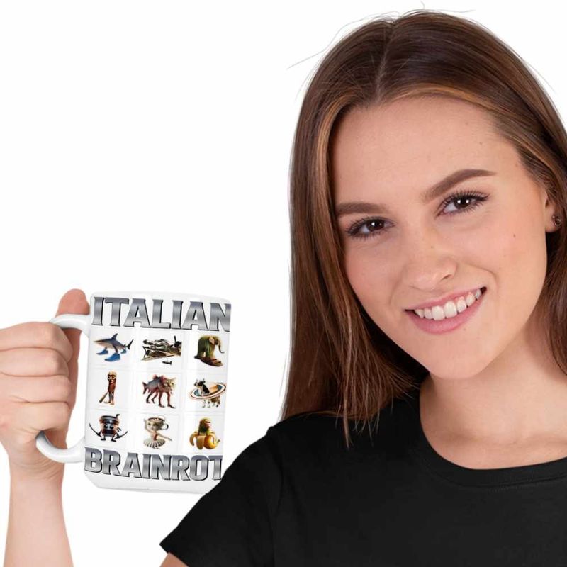Casa si Gradina - Bucatarie si vesela - Cani si pahare - Cani si cesti - Cana Tralalero Crocodilo Sahur Cappucino Italian Meme Brainrot Brain Rot CoolTrend, alba, 330ml - Infinity.ro