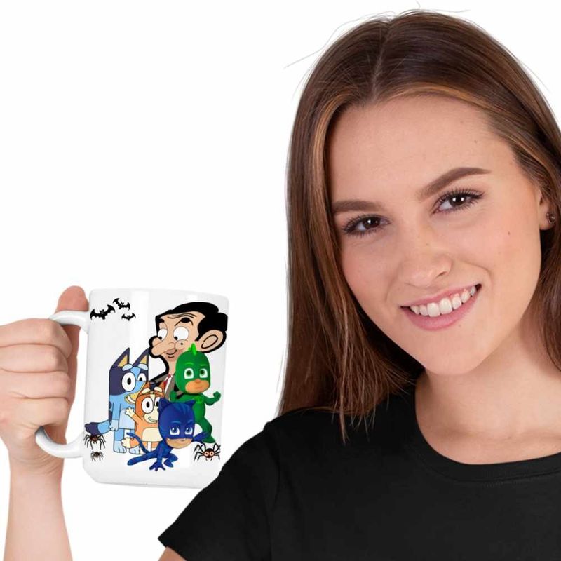 Casa si Gradina - Bucatarie si vesela - Cani si pahare - Cani si cesti - Cana Bluey Mr Bean Eroii in Pijama Pj Masks CoolTrend, alba, 330ml - Infinity.ro
