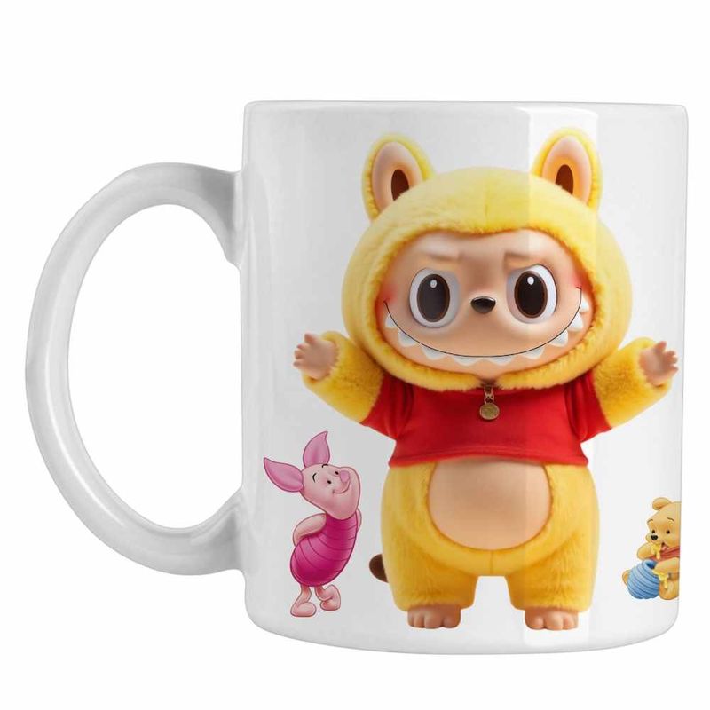 Casa si Gradina - Bucatarie si vesela - Cani si pahare - Cani si cesti - Cana Labubu Winnie the Pooh Ursulet de plus CoolTrend, alba, 330ml - Infinity.ro