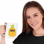 Casa si Gradina - Bucatarie si vesela - Cani si pahare - Cani si cesti - Cana Squishmallows Ananas Squish CoolTrend, alba, 330ml - Infinity.ro
