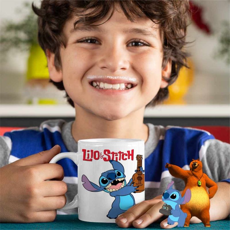 Casa si Gradina - Bucatarie si vesela - Cani si pahare - Cani si cesti - Cana Stitch Chitara CoolTrend, alba, 330ml - Infinity.ro