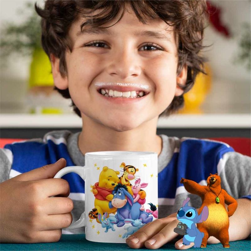 Casa si Gradina - Bucatarie si vesela - Cani si pahare - Cani si cesti - Cana Ursuletul Winnie the Pooh Familie Puh CoolTrend, alba, 330ml,1 - Infinity.ro