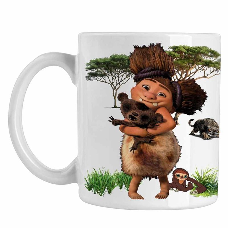 Casa si Gradina - Bucatarie si vesela - Cani si pahare - Cani si cesti - Cana The Croods Sandy Familia Crood Epoca de Piatra CoolTrend, alba, 330ml - Infinity.ro