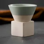 Casa si Gradina - Bucatarie si vesela - Cani si pahare - Cani si cesti - Set ceasca ceramica pentru espresso ABYZ 120ml cu suport cub ceramic, design conic minimalist si rafinat, Verde - Infinity.ro