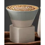 Casa si Gradina - Bucatarie si vesela - Cani si pahare - Cani si cesti - Set ceasca ceramica pentru espresso ABYZ 120ml cu suport cub ceramic, design conic minimalist si rafinat, Verde - Infinity.ro