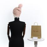 Fashion, accesorii si bijuterii - Femei - Accesorii femei - Caciuli si palarii femei - Caciula dama, ButicCochet, din 70% viscoza 30% lana, model cu strasuri, one size, Roz - FES234 - Infinity.ro