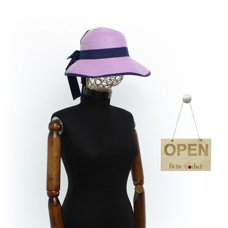 Fashion, accesorii si bijuterii - Femei - Accesorii femei - Caciuli si palarii femei - Palarie de soare, dama, bor mare, Anoul, din paie de hartie, marime universala, cu banda decorativa, Mov - PAL1525 - Infinity.ro