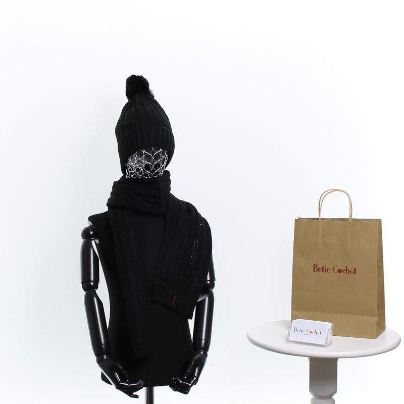 Fashion, accesorii si bijuterii - Copii - Accesorii copii - Esarfe si fulare copii - Set caciula si fular, pentru copii, cu ciucuri, Buticcochet, 70% viscoza 30% lana, Negru - SETF242 - Infinity.ro