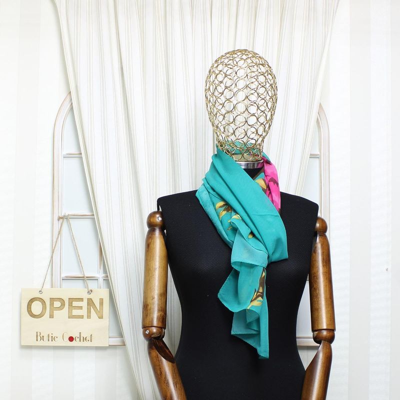 Fashion, accesorii si bijuterii - Femei - Accesorii femei - Esarfe si fulare femei - Esarfa, de dama, Buticcochet, din poliester, imprimeu cu trandafiri, 50x160 cm, Turcoaz - ES2181 - Infinity.ro
