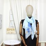 Fashion, accesorii si bijuterii - Femei - Accesorii femei - Esarfe si fulare femei - Esarfa, de dama, Buticcochet, din poliester, imprimeu cu magnolie, 50x150 cm, Albastru - ES2172 - Infinity.ro