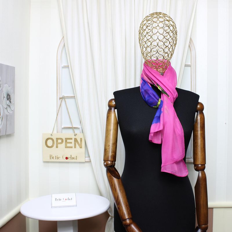 Fashion, accesorii si bijuterii - Femei - Accesorii femei - Esarfe si fulare femei - Esarfa, de dama, Buticcochet, din poliester, imprimeu floral, 50x150 cm, Roz inchis - ES2095 - Infinity.ro