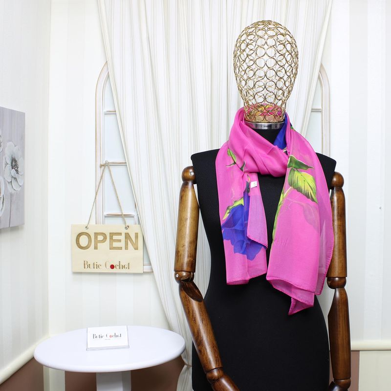 Fashion, accesorii si bijuterii - Femei - Accesorii femei - Esarfe si fulare femei - Esarfa, de dama, Buticcochet, din poliester, imprimeu floral, 50x150 cm, Roz inchis - ES2095 - Infinity.ro