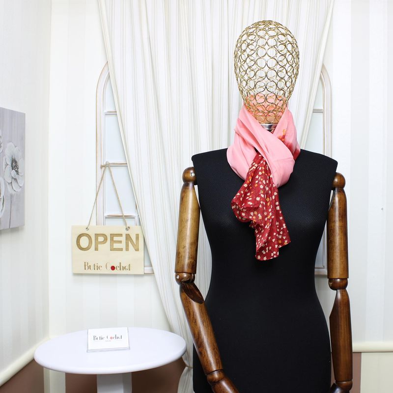 Fashion, accesorii si bijuterii - Femei - Accesorii femei - Esarfe si fulare femei - Esarfa, de dama, Buticcochet, din poliester, imprimeu cu flori, 50x150 cm, Roz - ES2108 - Infinity.ro